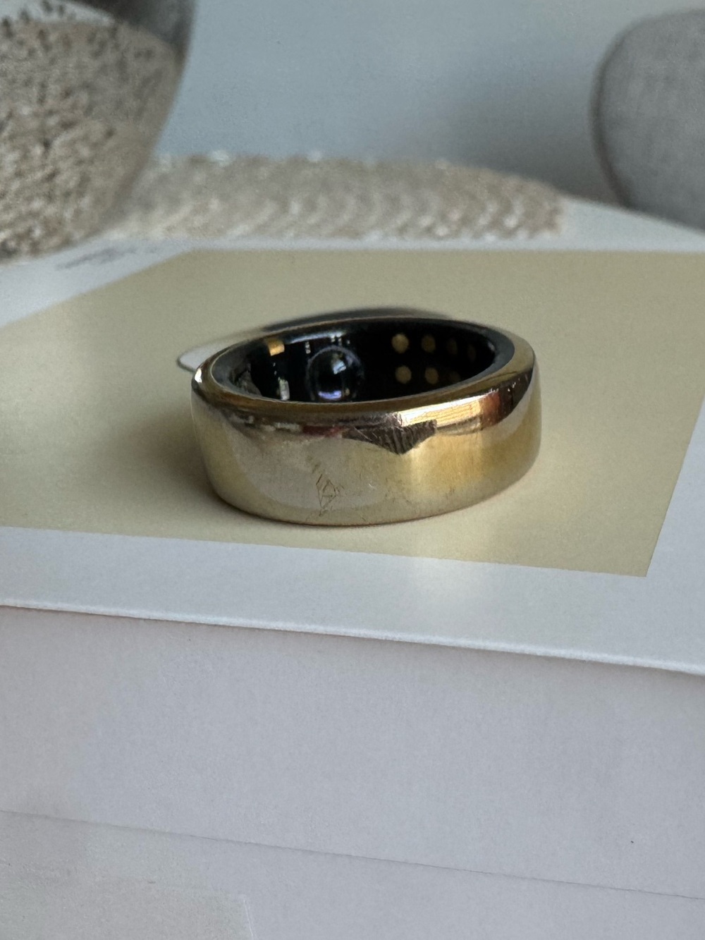 Oura Smart Ring - Picture 5 of 5